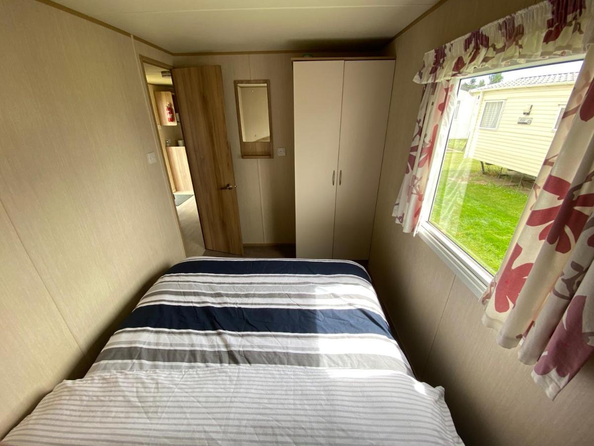3 Bed 8 Berth Caravan In California Cliffs - M1 Great Yarmouth Exterior photo